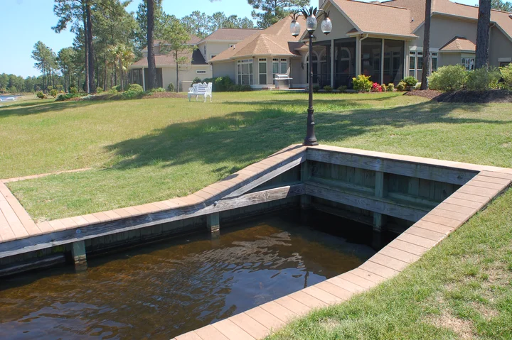 Bulkhead Retaining Wall Construction & Repair