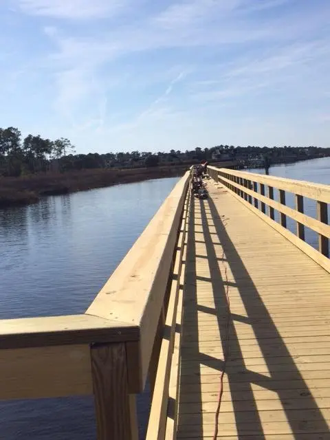 Fixed pier walkway in Little River, SC on the Intracoastal Waterway at Hope Plantation built by Waterbridge Contractors of the Carolinas
