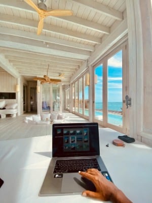 working from anywhere and being location independent in your own business