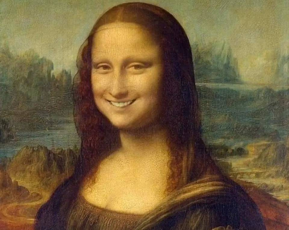 Mona Lisa Smiling