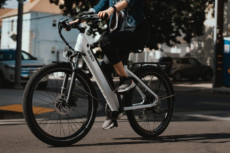 electric bicycle for commuting in the cit