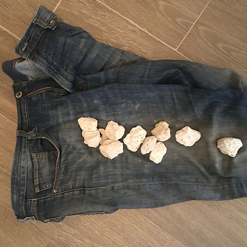Pumice for jeans