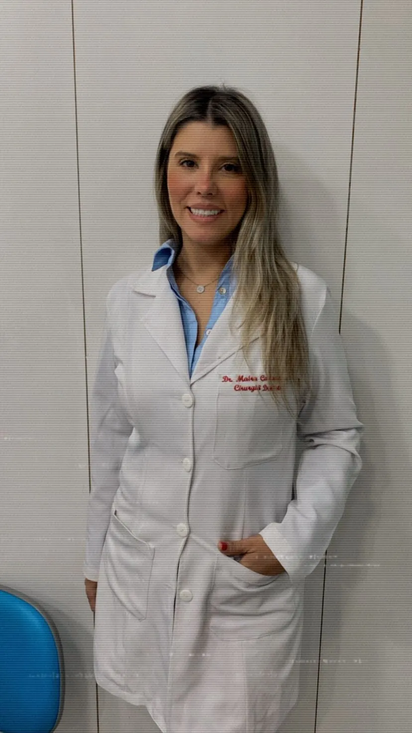Dra. Maíra Fernandes Castanheira