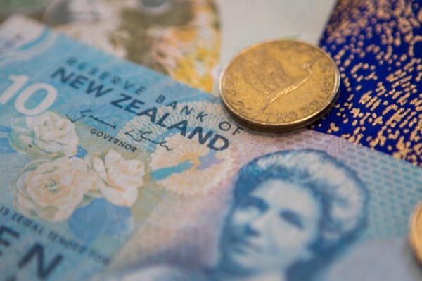 New Zealand blogger Anjali of This Splendid Shambles discusses earning income as a blogger