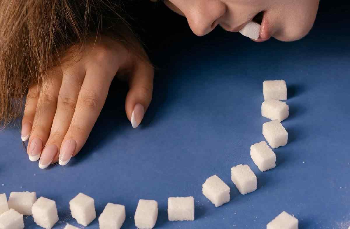 sin or slim eating sugar cubes - diabetes