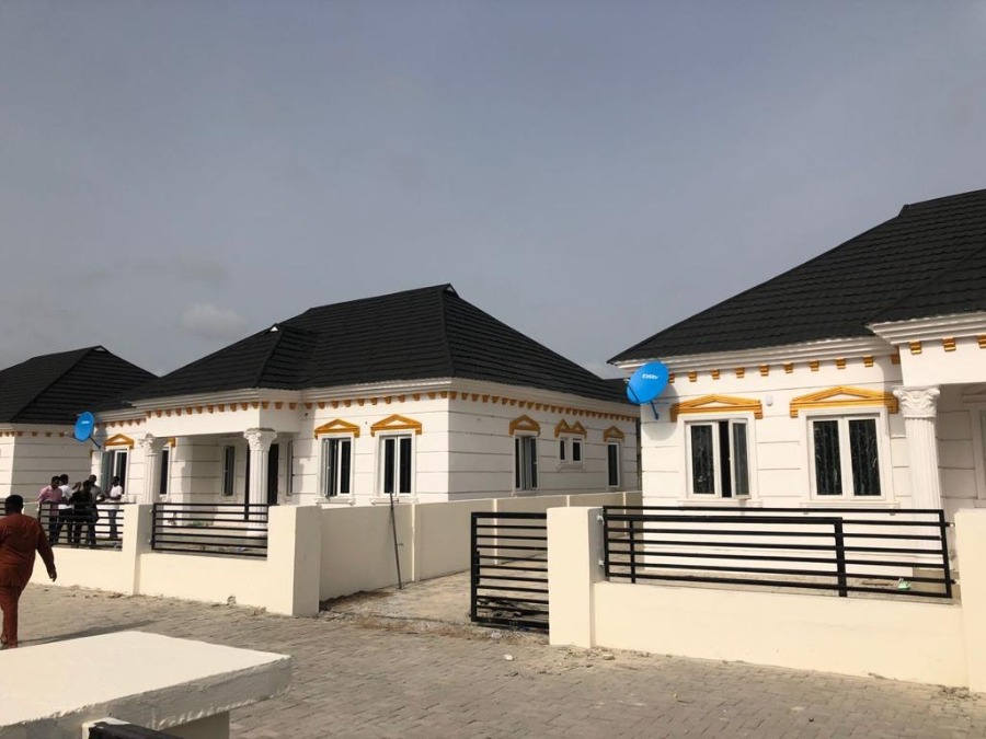 bUNGALOW