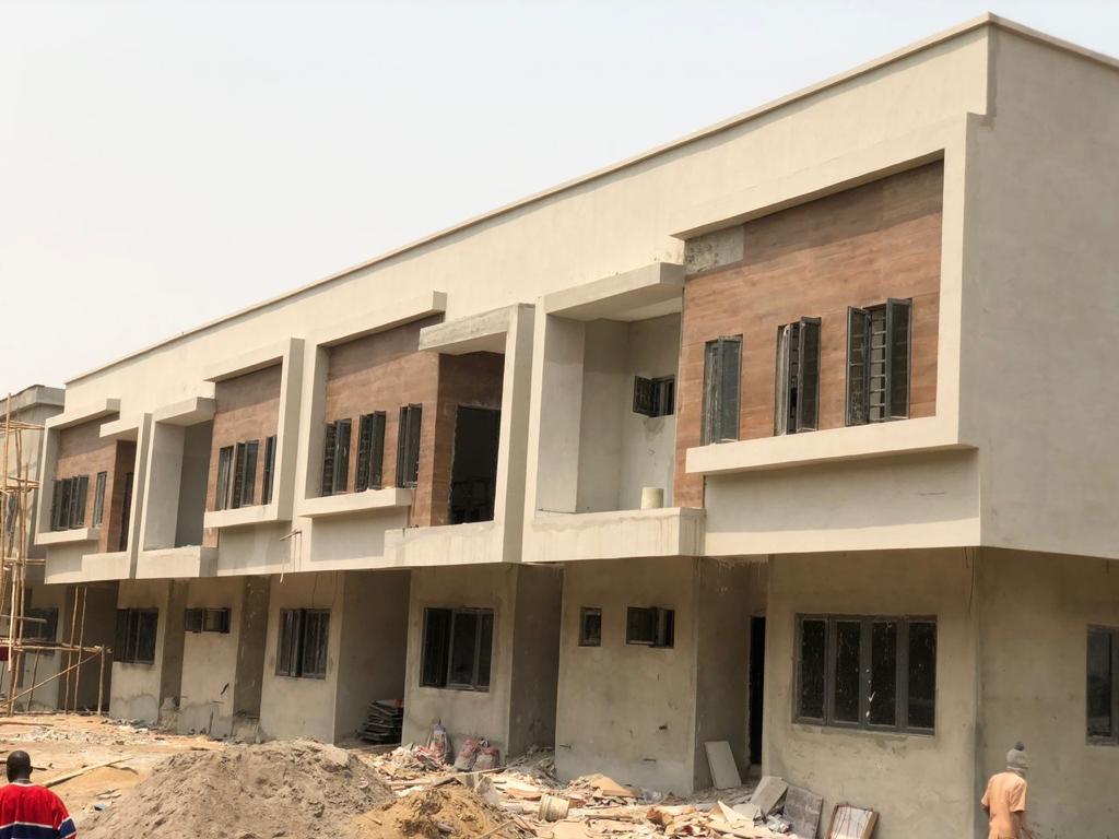CHEVY CASTLE APARTMENT, CHEVRON, LEKKI.