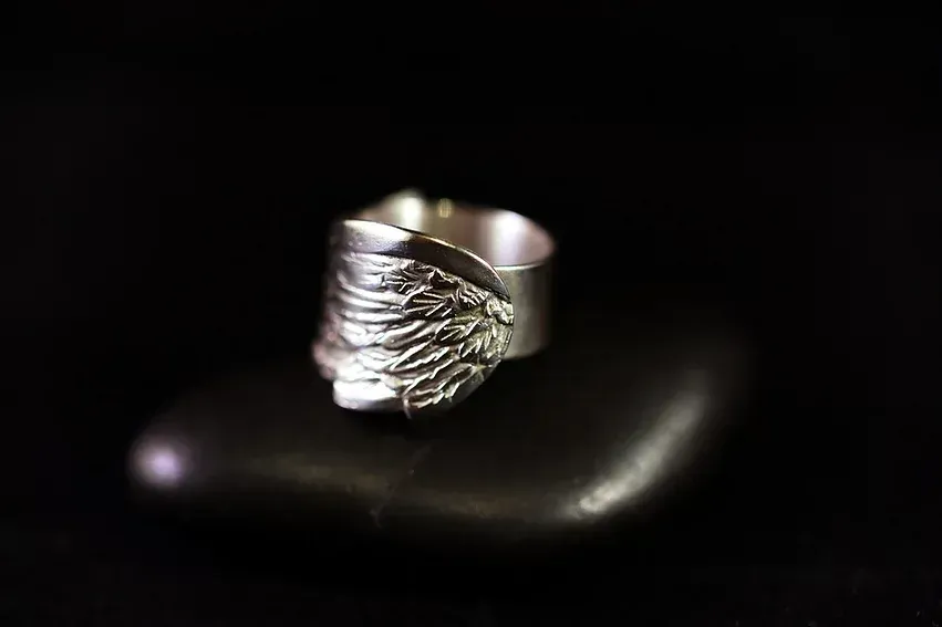 srebrn nakit prstan